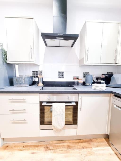 Stunning Flat Close To Beach Swansea Exterior foto